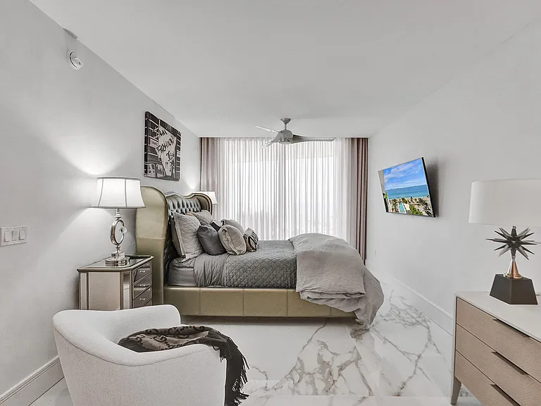 525 N Fort Lauderdale Beach Blvd #703 — Photo 10