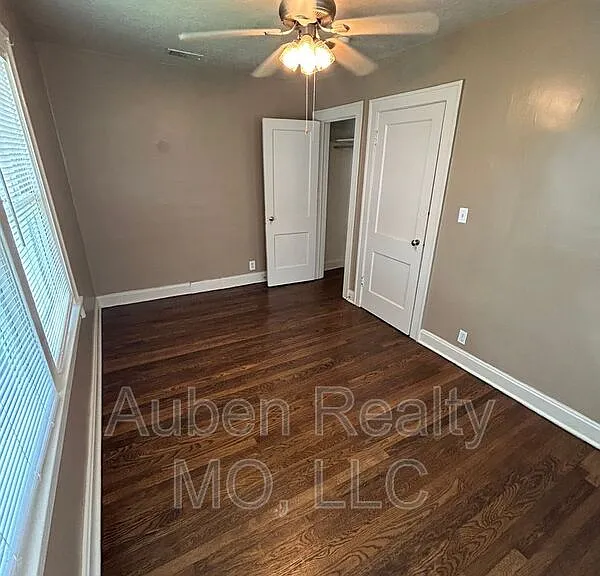 5405 Harrison St #2F — Photo 19