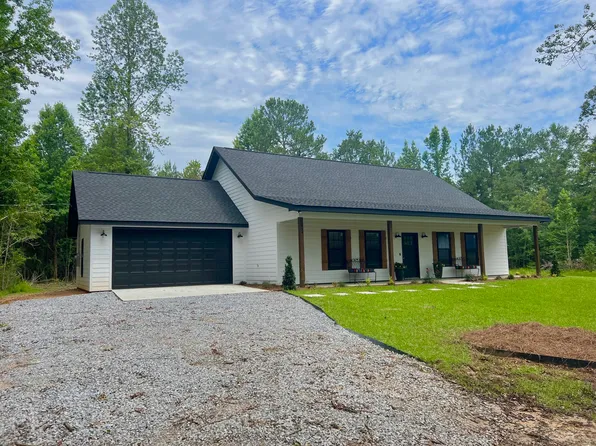 2434 State Highway 11, Moselle, MS 39459