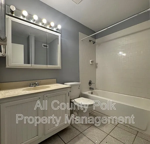 1836 N Crystal Lake Dr N #5 — Photo 15