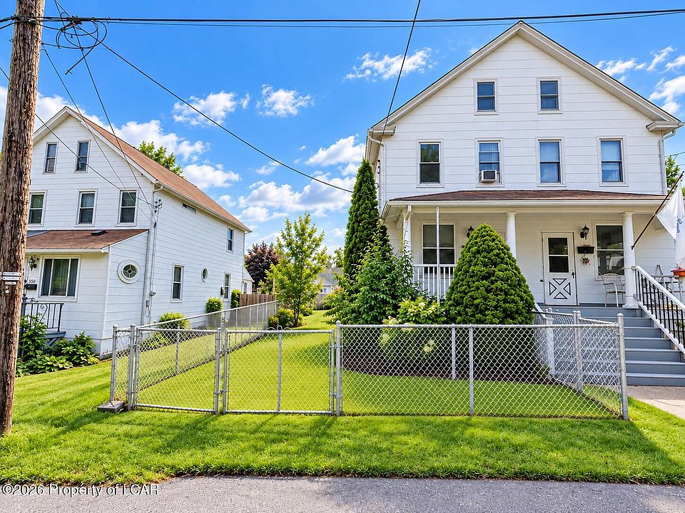 1st image of 352 Juniper St