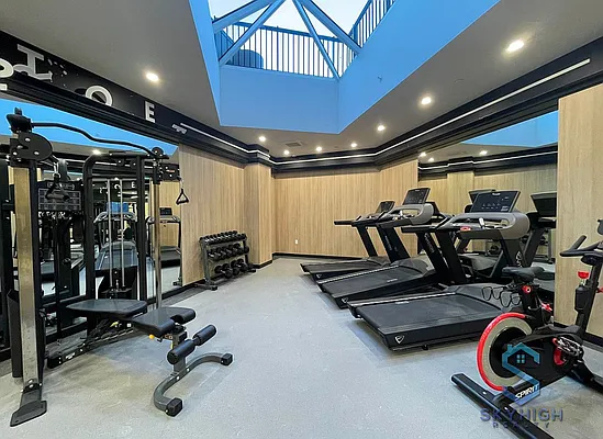 Rented by Skyhigh Realty NYC LLC | media 7