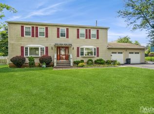2 Hendrick Pl, Piscataway, NJ 08854