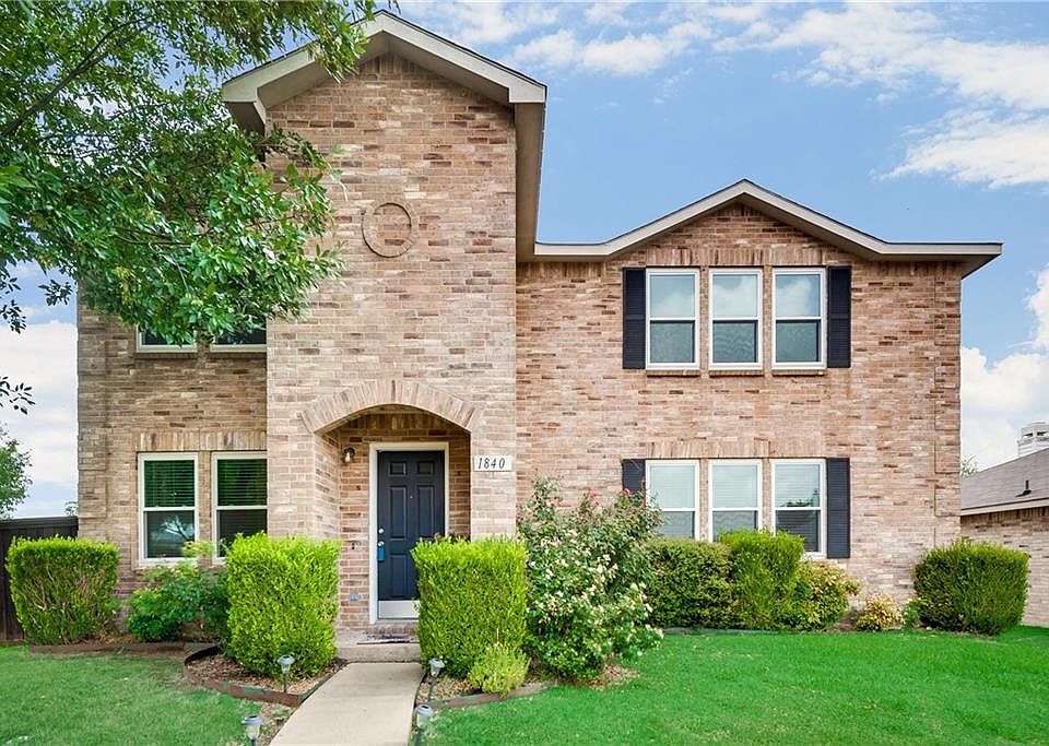 1st image of 1840 Wildrose Dr