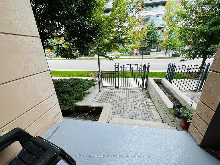 18 Uptown Dr #109 — Photo 15
