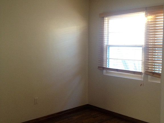 3rd image of 3943 1/2 Mississippi St