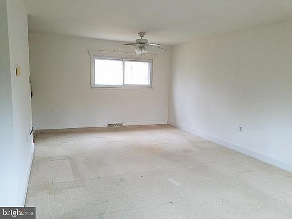 5th image of 35 Chandler St