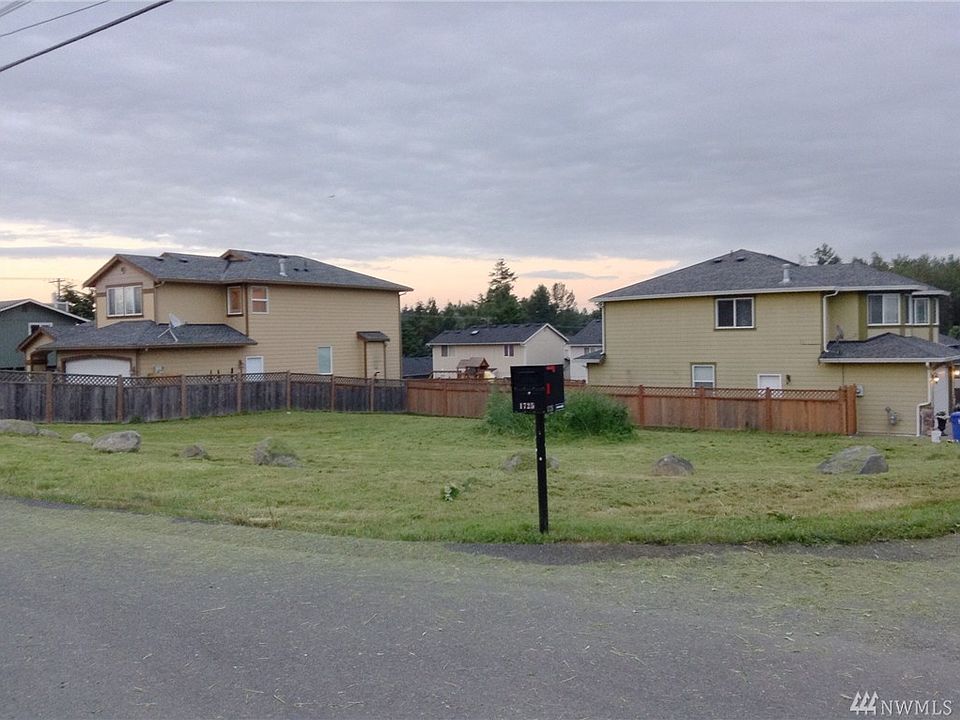 2nd image of 1801 65th Ave NE