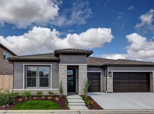 11077 N Via Rimini Dr, Fresno, CA 93730