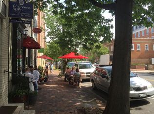 117 S Royal St APT 201, Alexandria, VA 22314
