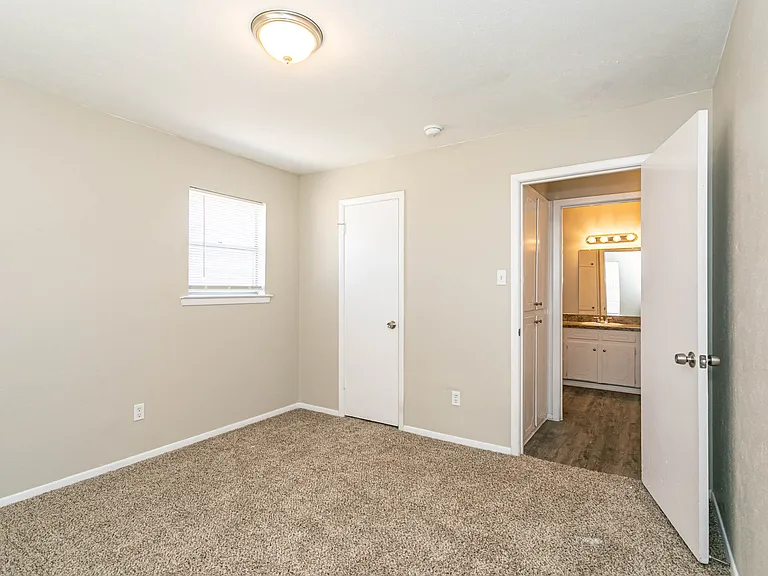 812 Stratford Dr — Photo 20