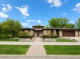 4114 Cochrane Pkwy, Ames, IA 50014