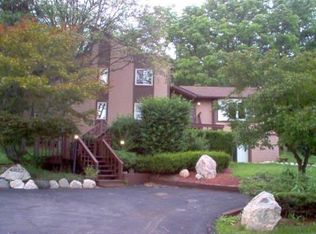 4832 Freer St, Rochester, MI 48306