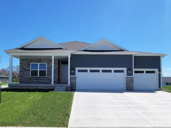 580 NW Concord Ln, Waukee, IA 50263