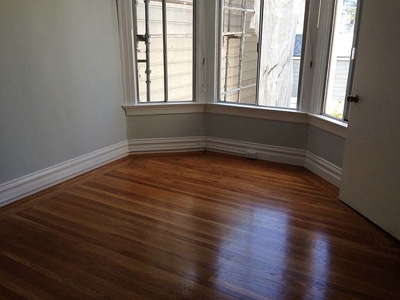 3rd image of 144 Vicksburg St