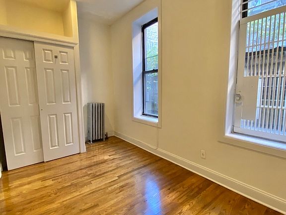 5th image of 433 E 80th St #6C