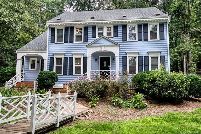 1st image of 1301 Wandering Way Dr