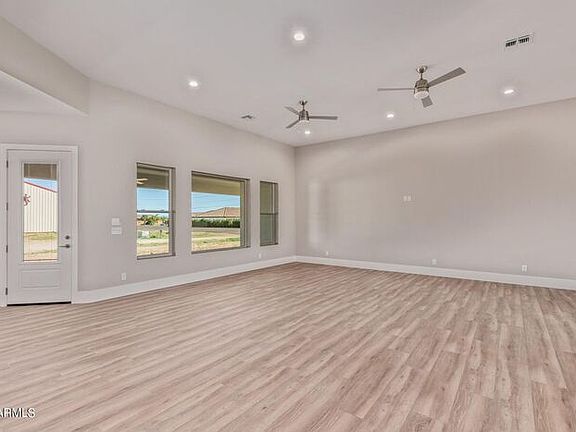 4th image of 1229 N 106th Pl
