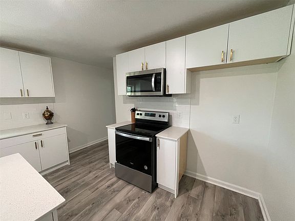5th image of 6957 Fm 100