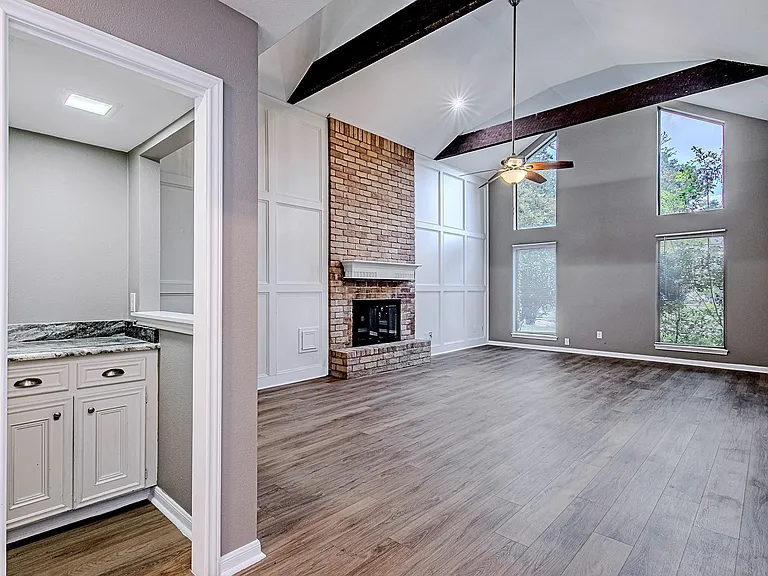3323 Lost Hollow Dr — Photo 7