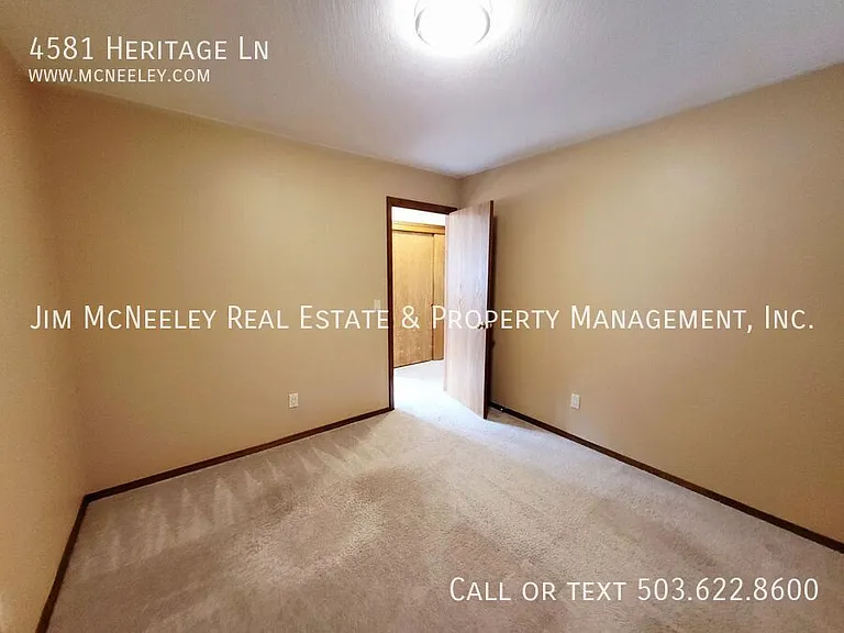 4581 Heritage Ln — Photo 13