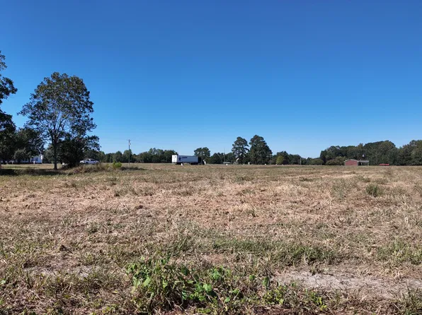 3 Rivenbark Road, Wallace, NC 28466