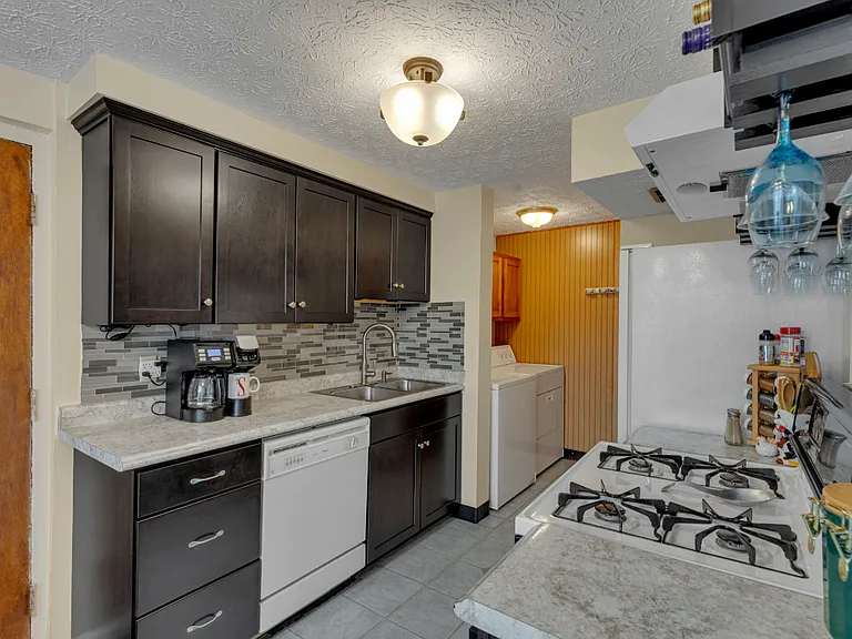 703 Cherry Hollow Rd — Photo 12
