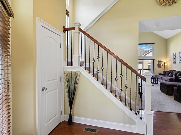 4th image of 6804 Highland View Dr