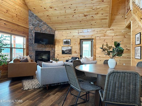 3rd image of 3738 Heritage Hills Dr