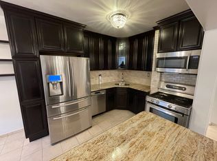 5440 80th St, Elmhurst, NY 11373