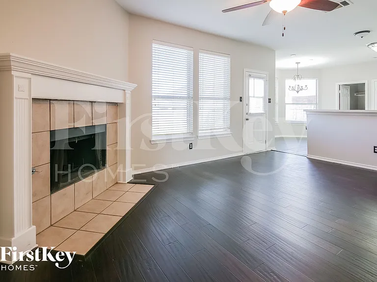 6605 Sandgate Dr — Photo 5