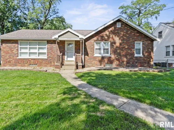 4117 N Ashton Ave, Peoria, IL 61614