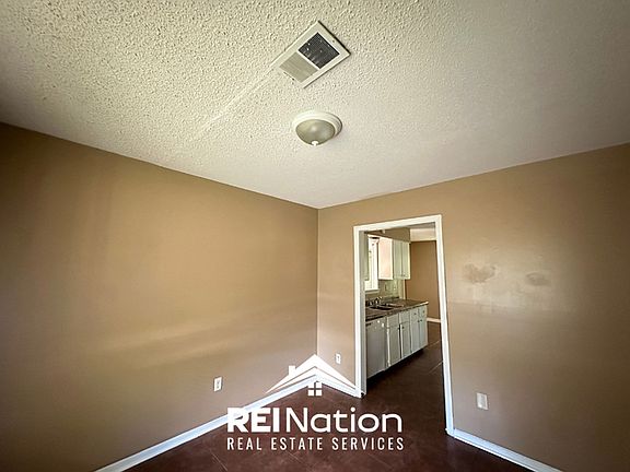 3rd image of 6333 Merimac Dr