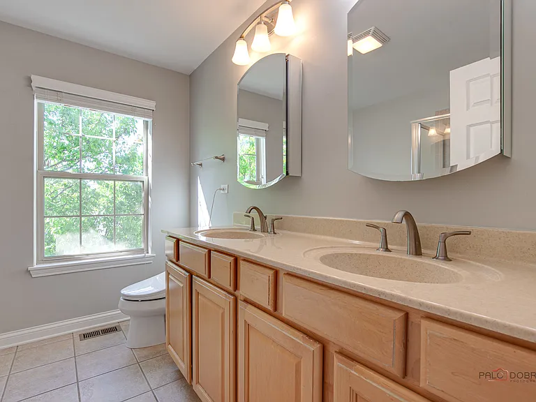 2460 Violet St #2460 — Photo 17