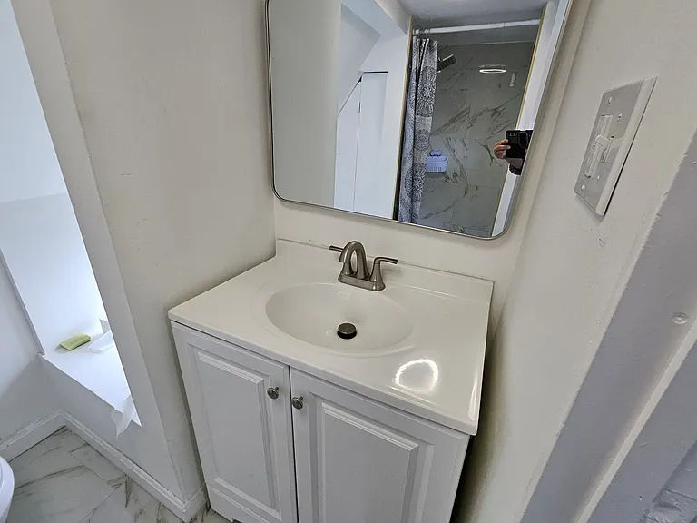 804 Dubois St — Photo 32