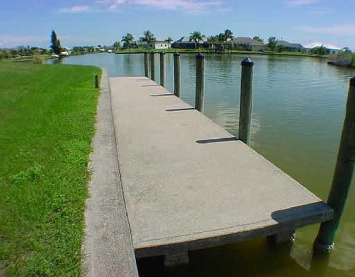 Dock