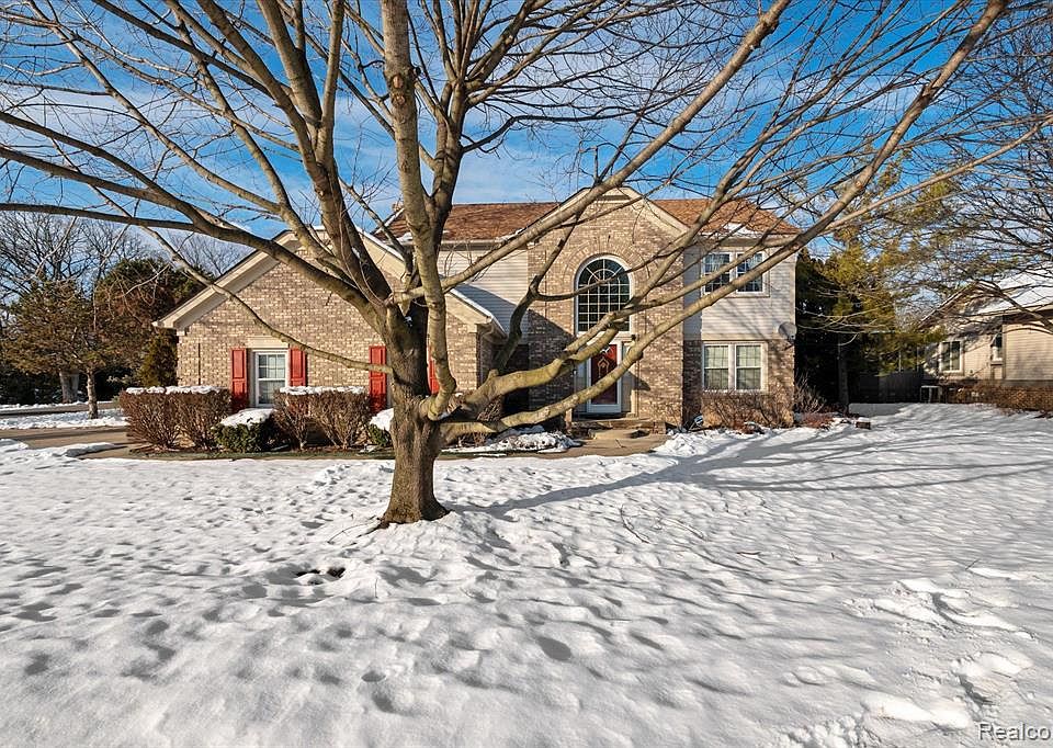 24250 Springbrook Dr, Farmington Hills, MI 48336 Zillow