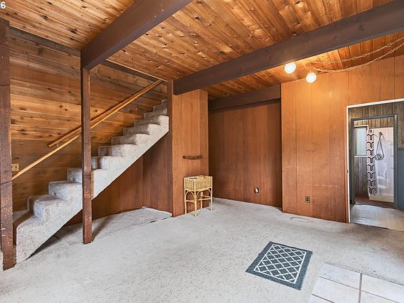 5th image of 29374 Ferncrest Dr