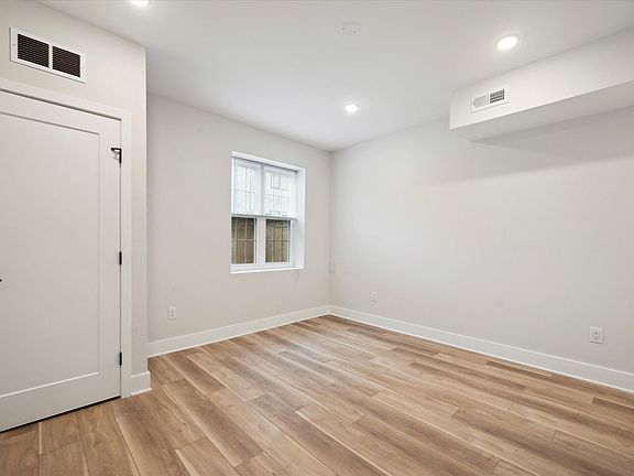 5th image of 614 N Union St #1