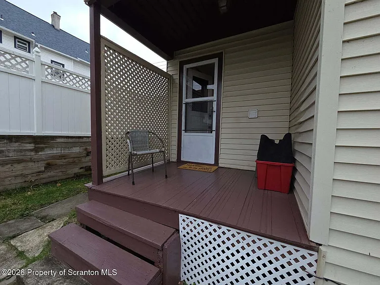 1706 E Gibson St — Photo 3