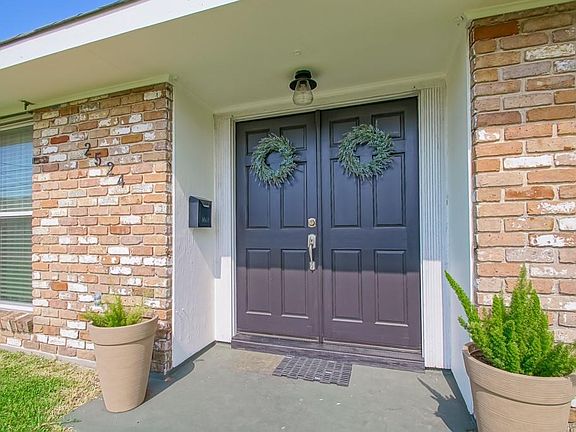3rd image of 2524 Metairie Heights Ave