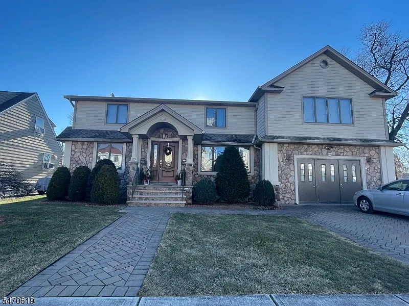113 Campbell Ave