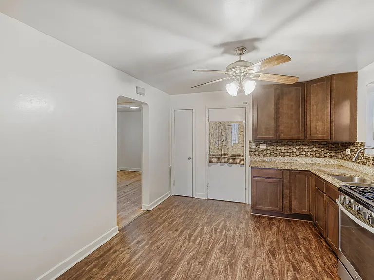 3317 Jackson St #1 — Photo 6