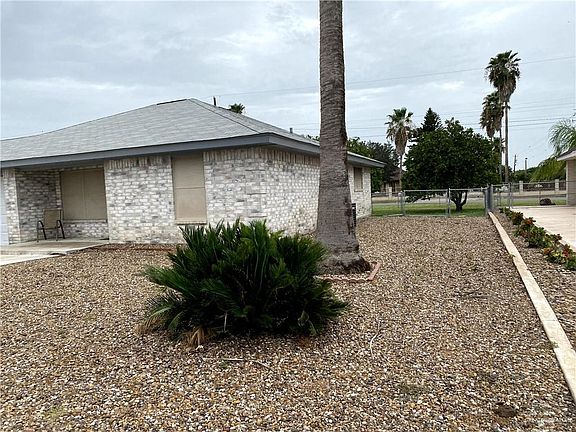 3rd image of 2004 Palmer Dr