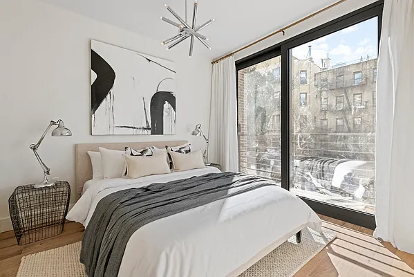 Sold by Nest Seekers International | media 22