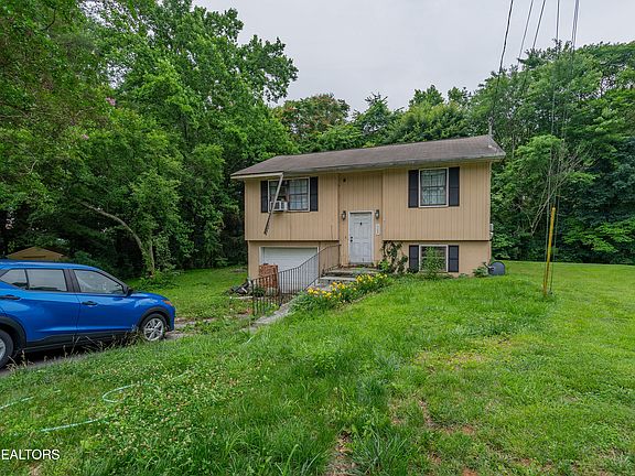 2nd image of 3300 Kendallmac Ln