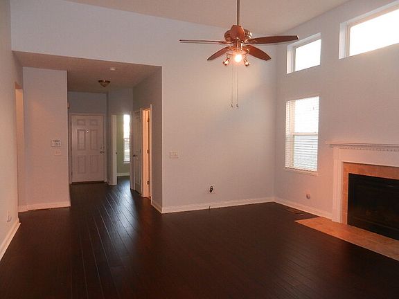 4th image of 2840 Marcellus Dr