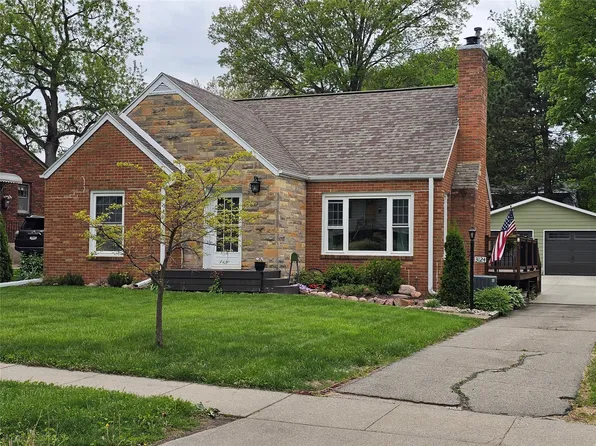3124 SW 13th Pl, Des Moines, IA 50315