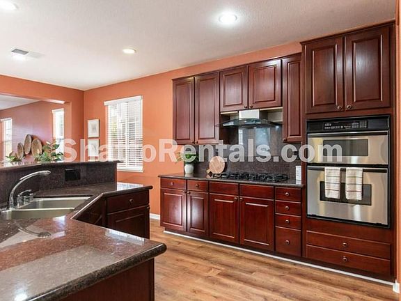 2nd image of 4488 Sea Cliff Ct