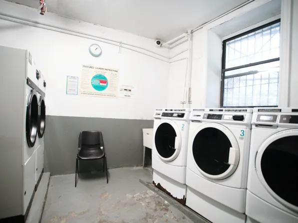 750 Riverside Drive image 10 of 10